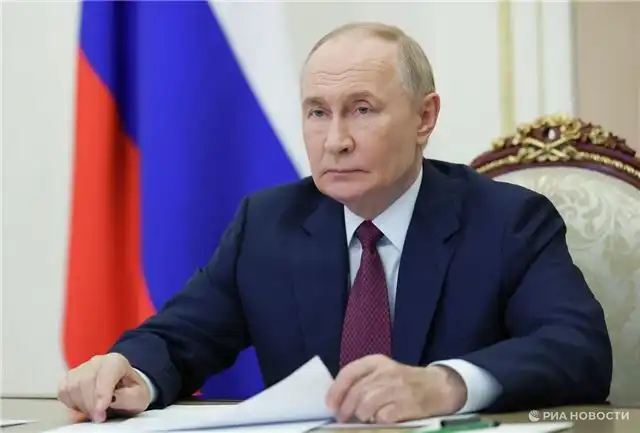 Путин отметил снижение притока прямых инвестиций в экономику Якутии