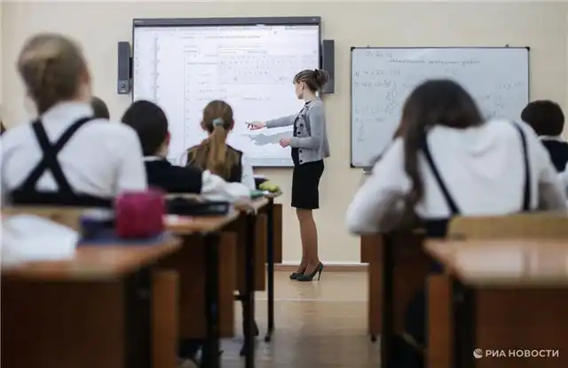 Конева — учителя имеют право делать замечания ученикам при наруш...