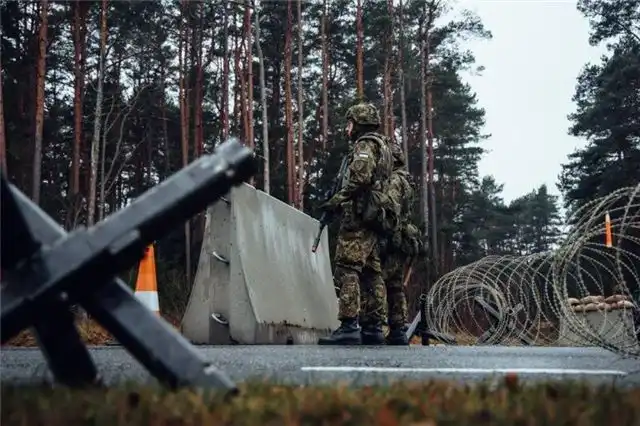 Эстония намерена приобрести у Украины передовые дроны и системы дальне...