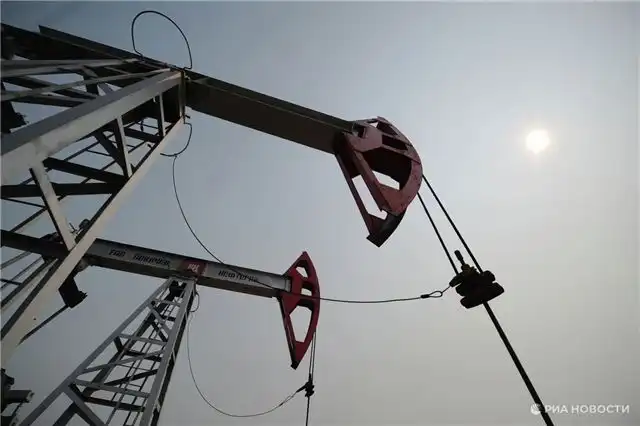Стоимость нефти Brent упала до отметки 83,91 доллара за баррель