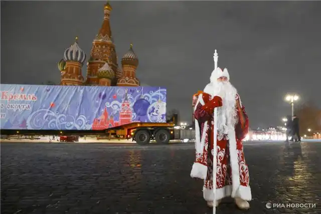 Искусство незаметности - как группа Дедов Морозов обманула жителей Москвы
