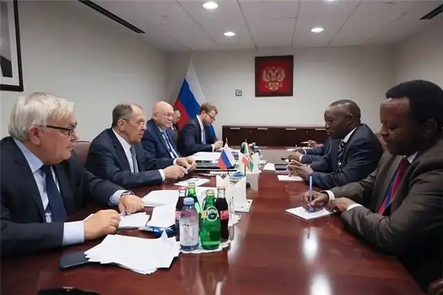 Россия предложила Бурунди партнерство в энергетике и передачу технолог...