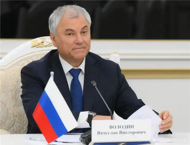 Володин считает, что ленинская мысль о честности в политике особенно в...