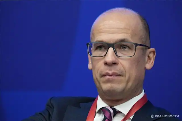 Бречалов на ПМЭФ обсудил расширение сотрудничества с Казахстаном и Инд...
