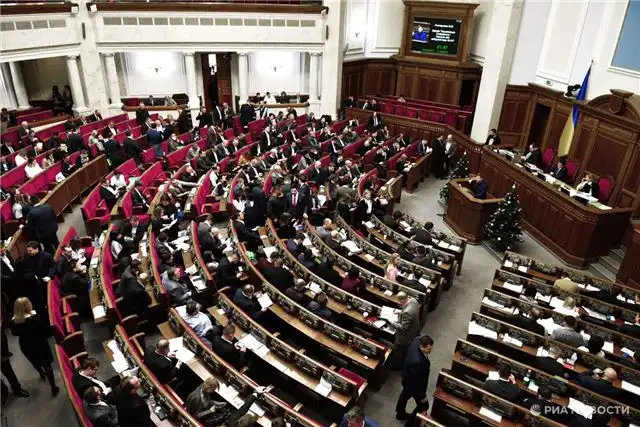 Министры Украины впервые услышали об уходе правительства из публикации Зеленского