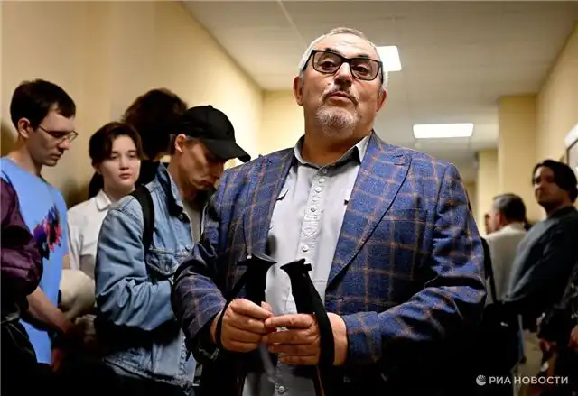 Надеждина признали виновной в использовании экстремистской символики и...