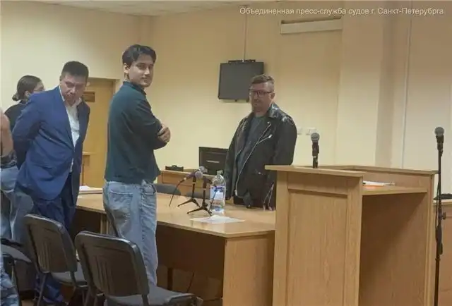 В Ленинградской области задержали депутата Апостолевского из-за ссылок на Facebook*