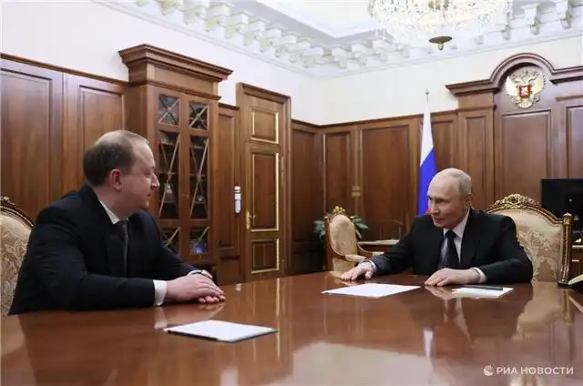 Путин распорядился возобновить строительство ледоколов «Ленинград» и «...