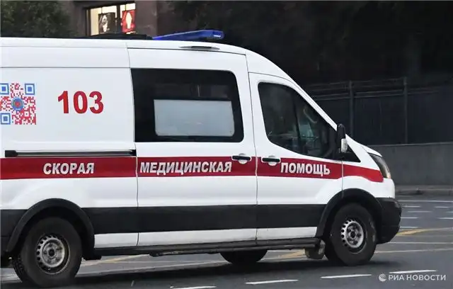 Два человека погибли в результате удара ВСУ по колонне машин в Херсонс...