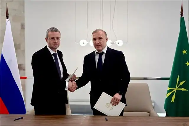 Мурат Кумпилов и Максим Шаскольский заключили договор о сотрудничестве