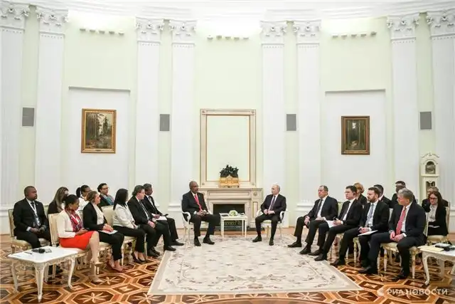 Путин и президент Сейшел в Кремле наметили новые направления двустороннего сотрудничества