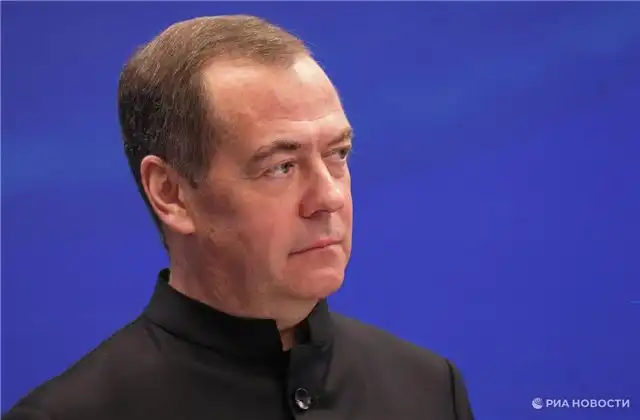 Медведев - международное право действует, пусть и с трудом