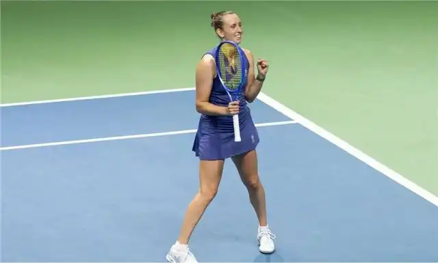 Мертенс вышла в четвертьфинал Уимблдона, победив Боузкову