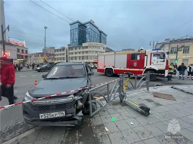 В Екатеринбурге количество раненых в ДТП с автобусом и пешеходами возросло до 5