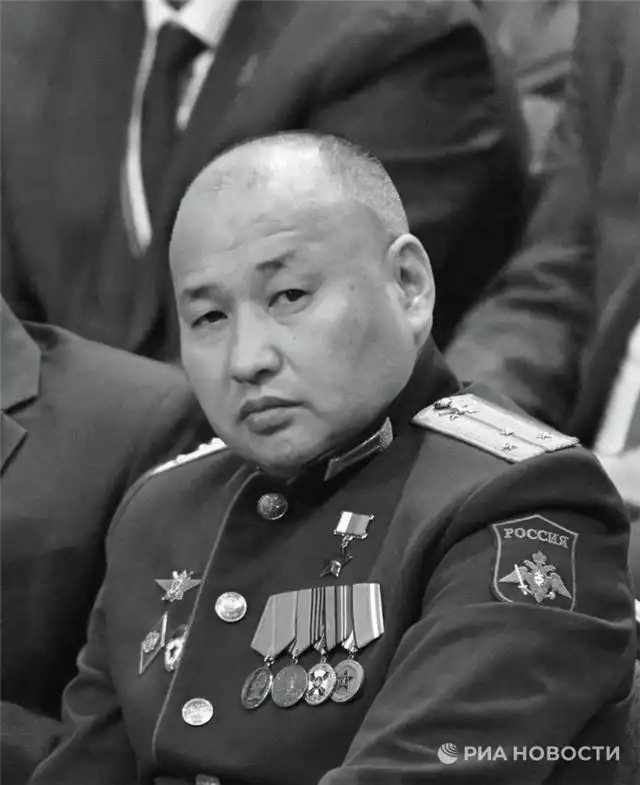 Буддийские ламы 12 июня провели последние обряды в честь Героя России Очир-Горяева