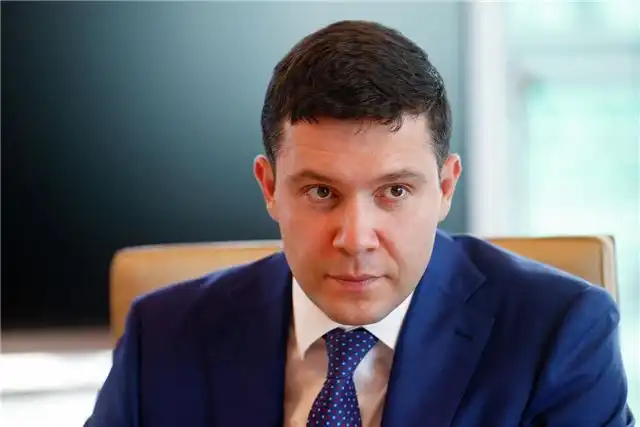 Алиханов посетил завод «Севмаш» в Архангельской области с важным визит...